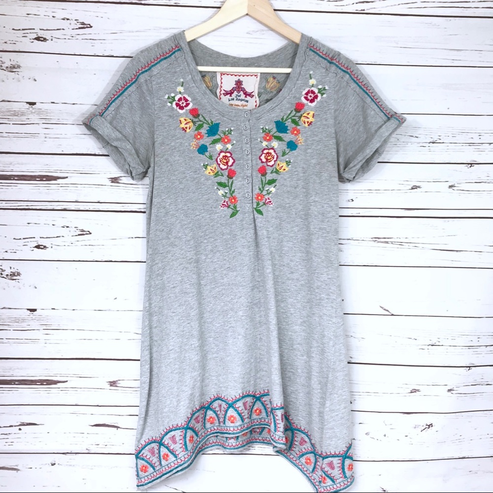 Johnny Was T-Shirt Dress W/Pointed Sides